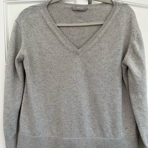 V-neck organic cotton oversized sweater